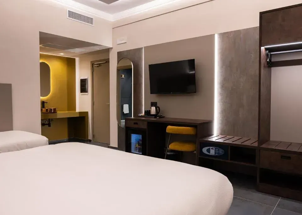 Photo 10 of 10, Hotel Moderno