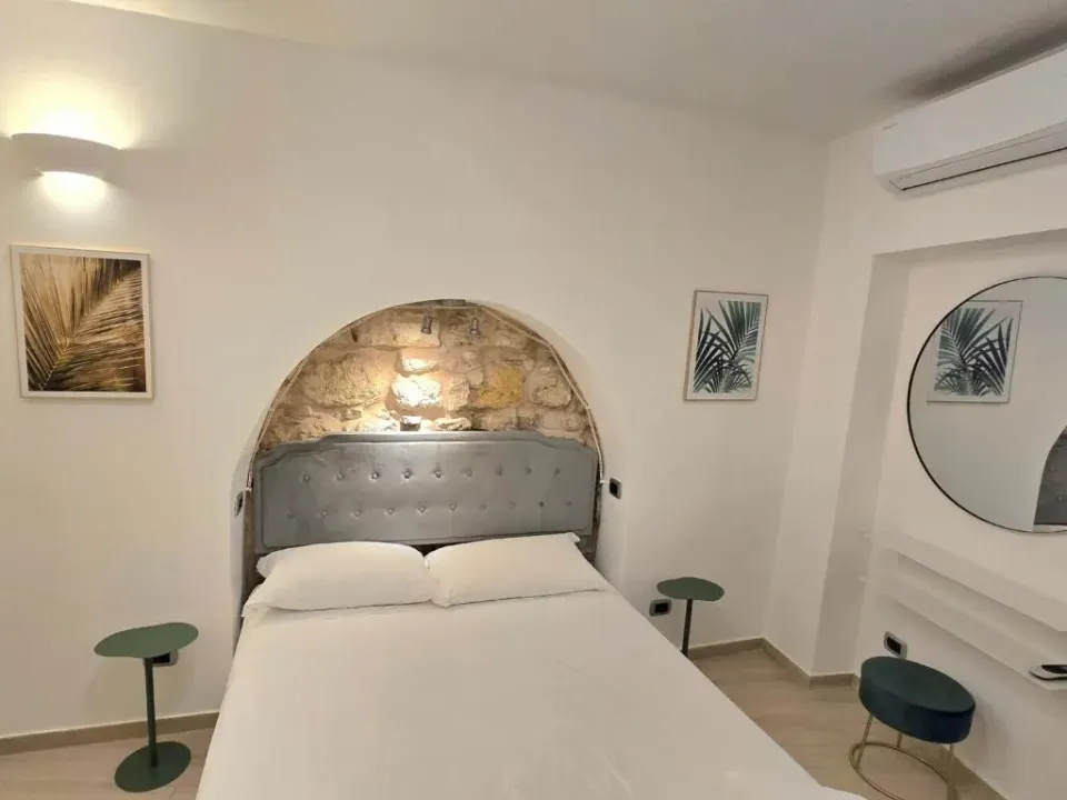 Photo 7 of 10, Pure Minimal Loft Barivecchia Old Town