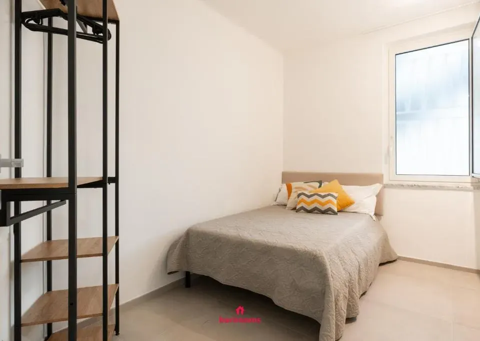 Photo 2 of 8, Davanzati Flat