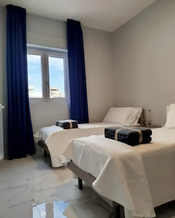 Photo 9 of 10, Luxury Melo Apartment