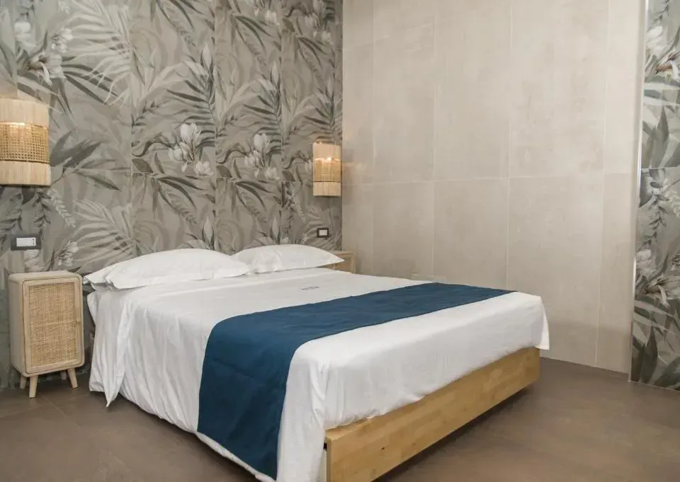 Photo 2 of 10, suite 18 luxury apartments