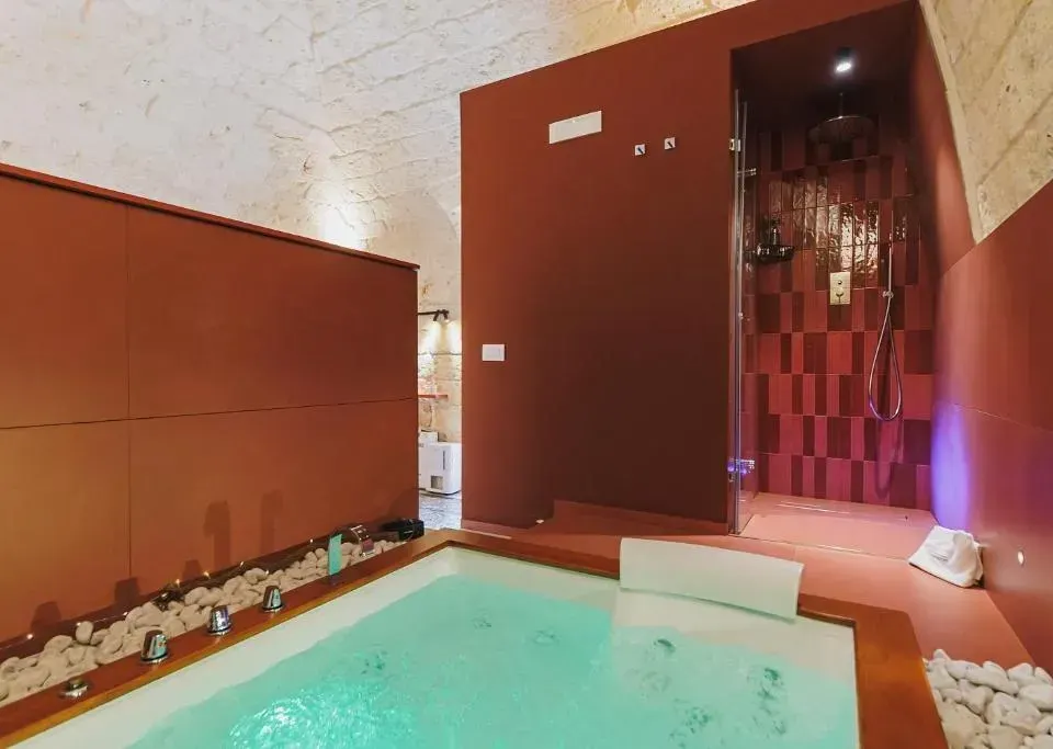 Photo 6 of 10, Harmonies BnB - Luxury Suites & Family Room Bari