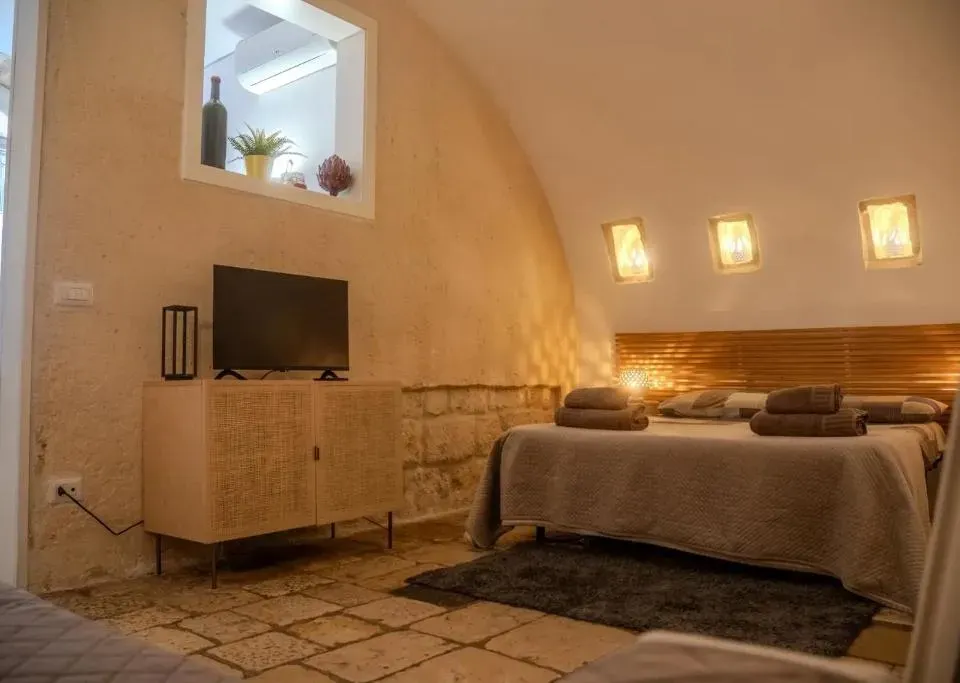 Photo 7 of 10, Bari Vecchia Suite