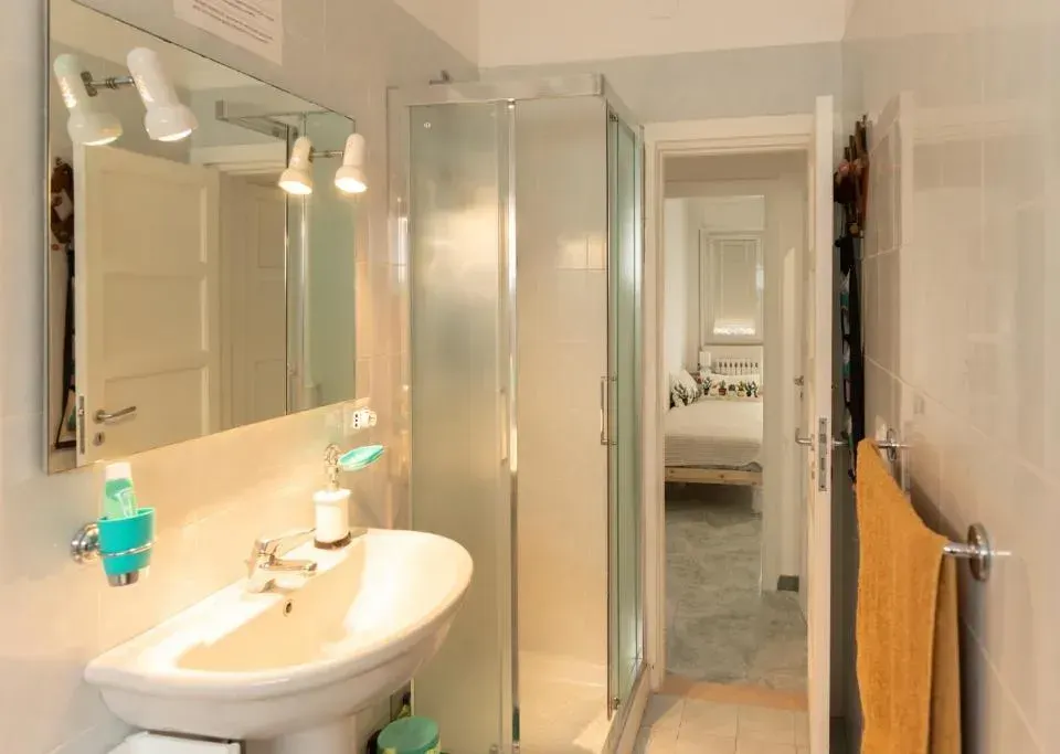 Photo 6 of 10, Archita Guest House