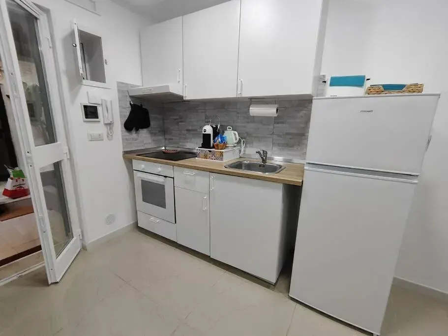 Photo 6 of 10, Sole Guest House