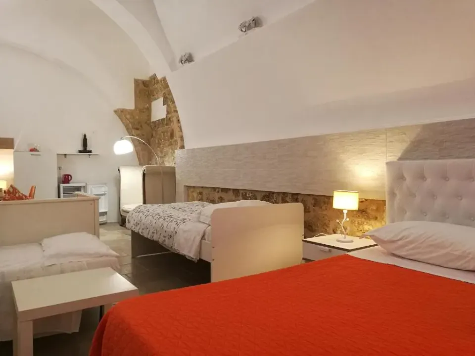 Photo 2 of 10, Borgoantico Apartment