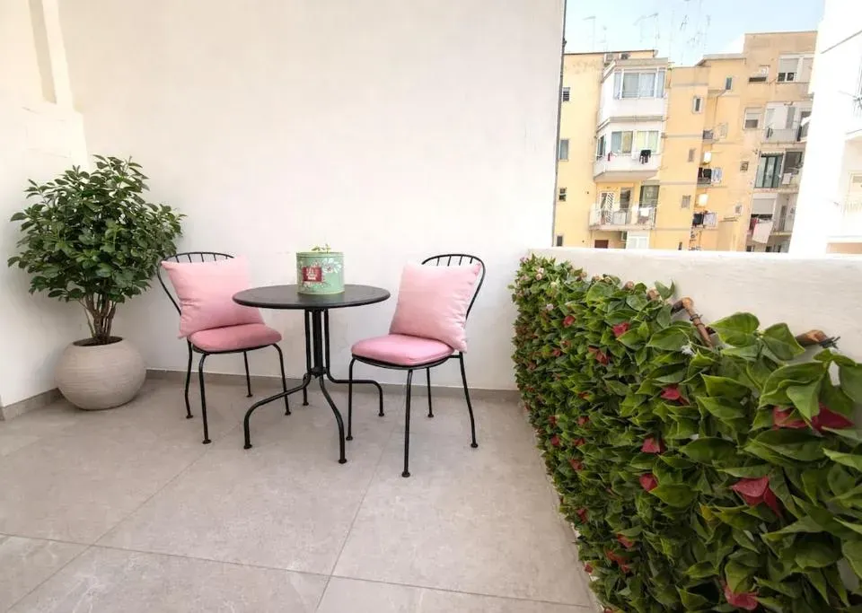 Photo 9 of 10, Apulian Tree Apartment