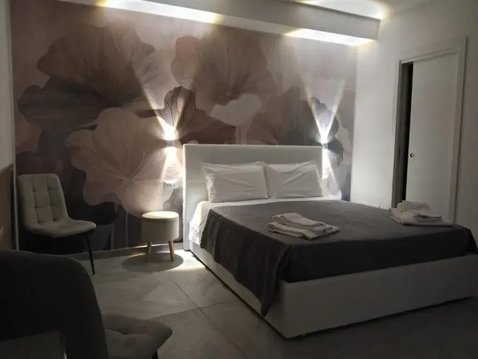 Photo 3 of 10, La Corte Guest House
