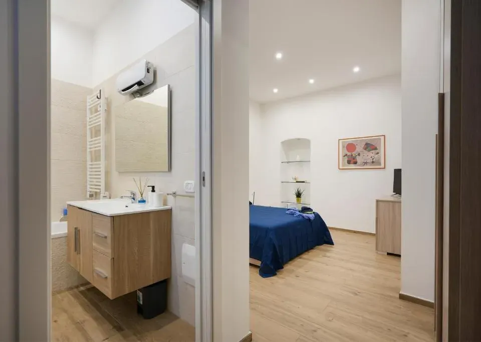Photo 3 of 10, GuestHost - Oriens 24 - Comfy & Roomy Apartment