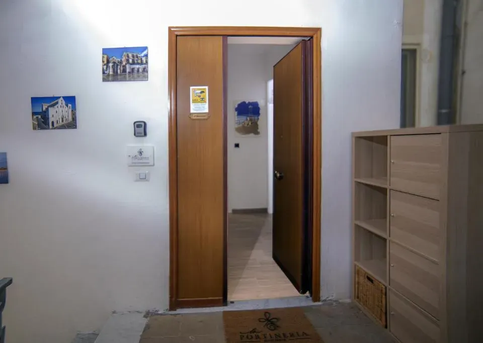 Photo 9 of 10, La portineria guest house