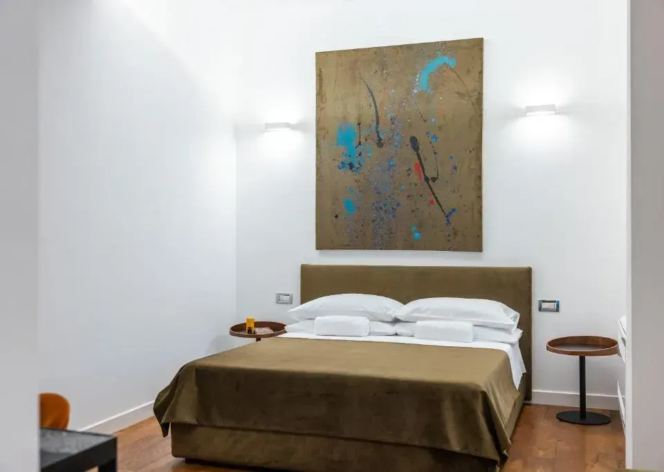 Photo 3 of 10, Panoramic Flat-Les Suites