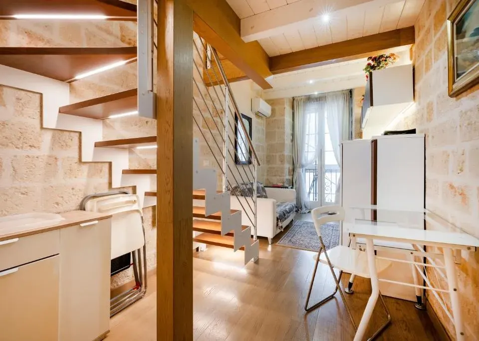 Photo 4 of 10, Rosato 31-loft Vista Mare