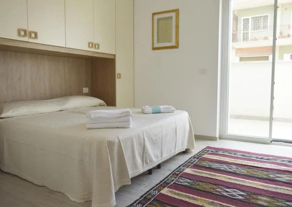 Photo 8 of 10, Bari Casa Vacanza 'AtticoRelax'