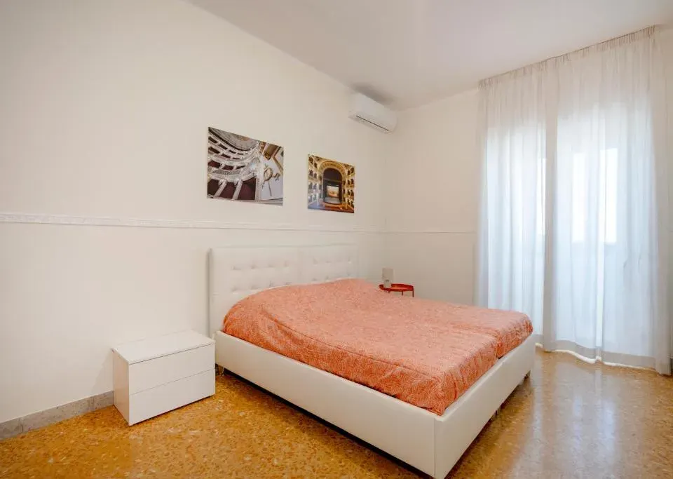 Photo 2 of 10, GuestHost - Dimora Dall'Alto