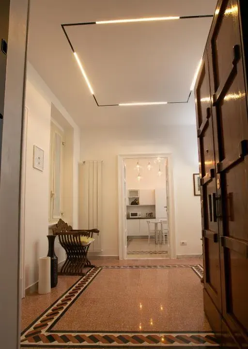 Photo 9 of 10, Abate Luxury Interno 3
