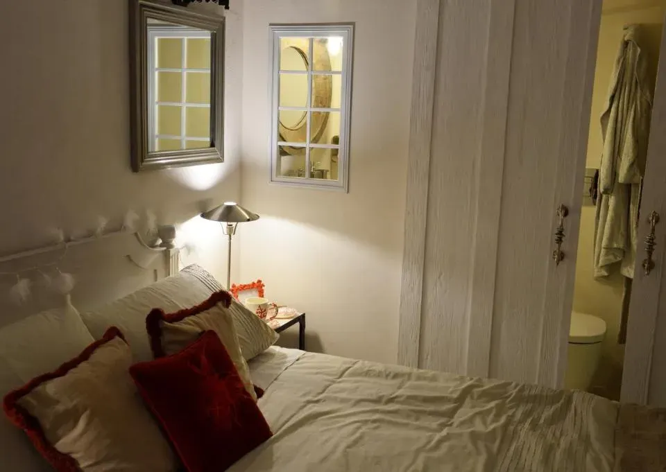 Photo 9 of 10, Marè Rooms Bari old town center
