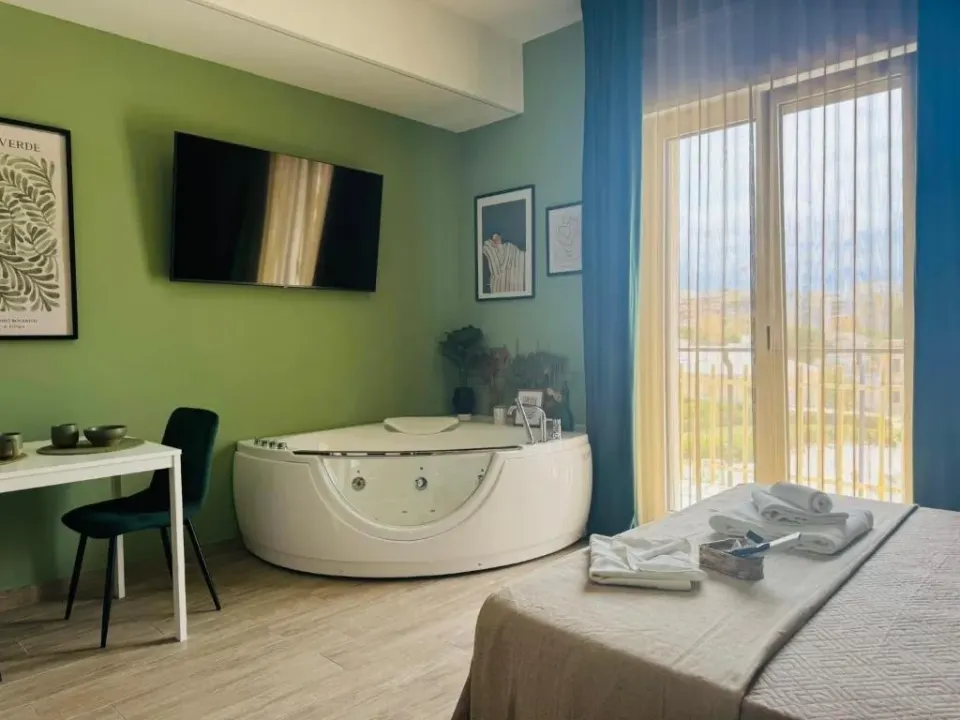 Photo 3 of 10, La Botanica Suite Apartment - Bari Central Station