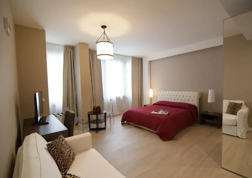 Photo 1 of 10, Les Suites Bari BED AND BREAKFAST