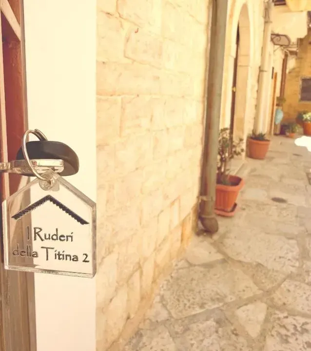 Photo 5 of 10, I Ruderi della Titina 2