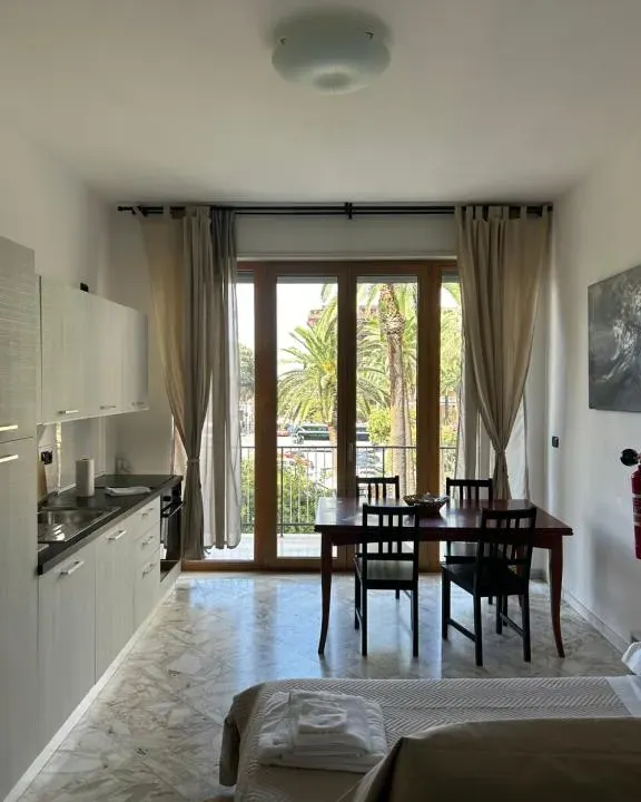 Photo 9 of 10, Apulia Bari Centrale Apartment A