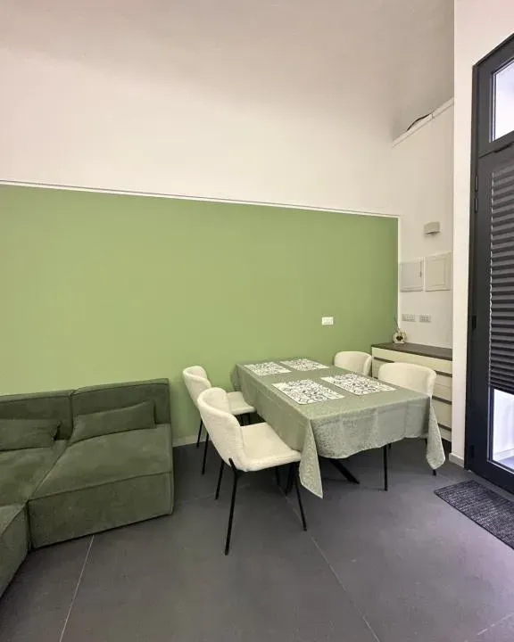 Photo 7 of 10, K23 rooms