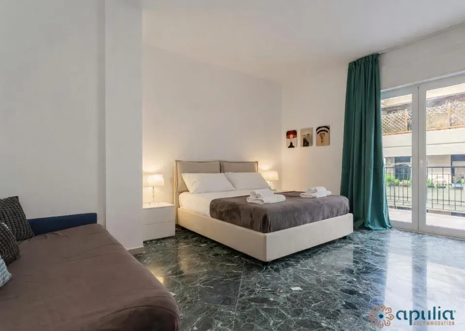 Photo 9 of 10, Dimora Dante 228 by Apulia Accommodation