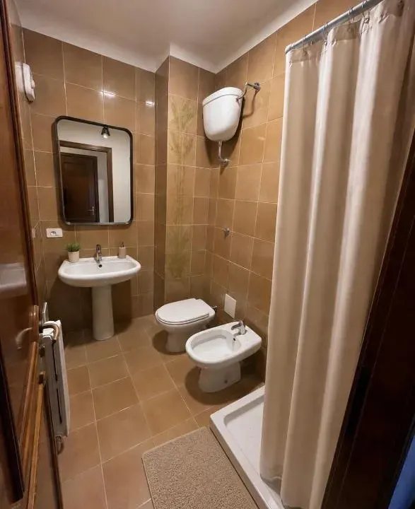 Photo 8 of 10, Grandi Luxury Apartment