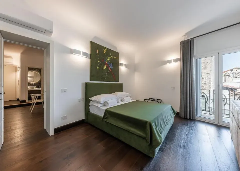 Photo 2 of 10, Luxury Home Santa Teresa Old Town