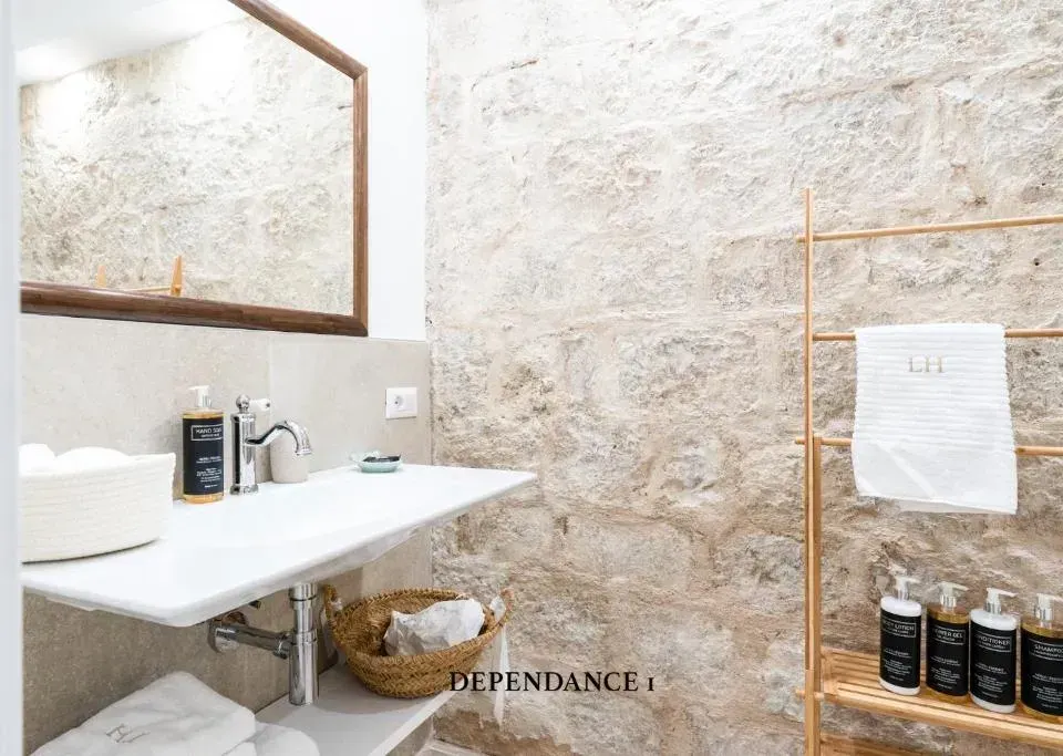 Photo 3 of 10, Porta Piccola Luxury Home