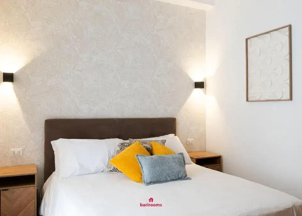 Photo 5 of 10, Barirooms - Cardassi Suites