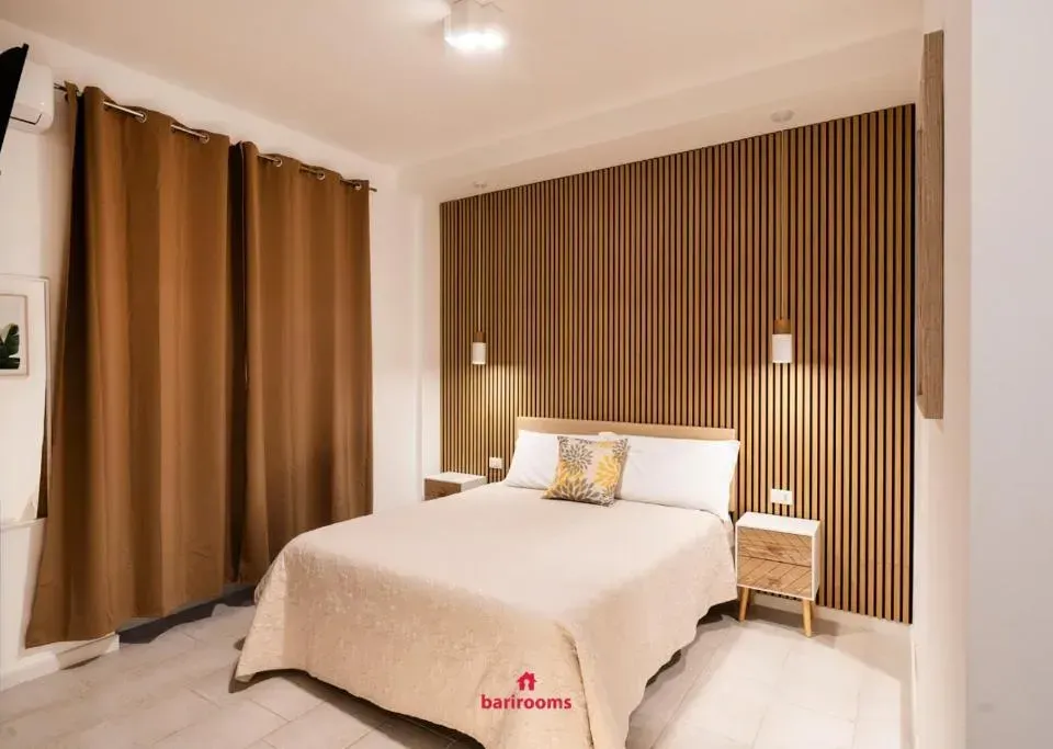 Photo 5 of 10, Barirooms - Murat Suites