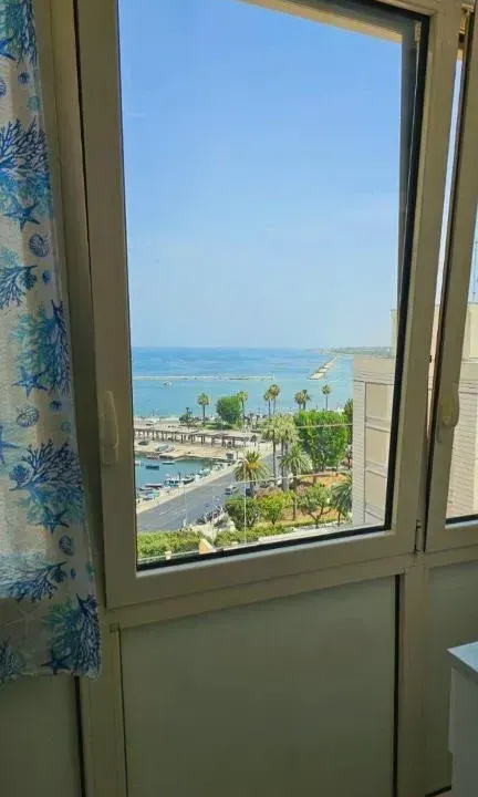 Photo 2 of 10, Sea Moon Apartment