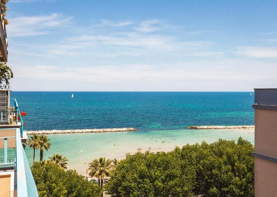 Photo 1 of 10, Interno 19 - Vista mare