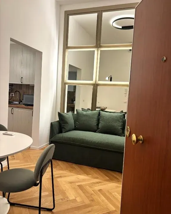 Photo 9 of 10, Lerive Apartment