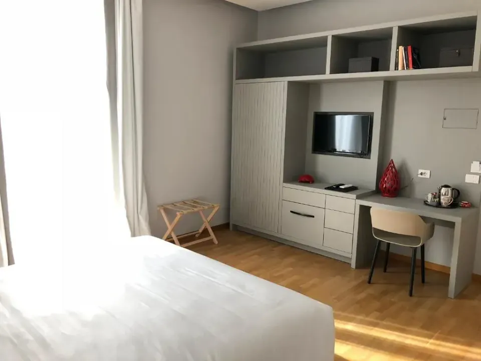 Photo 5 of 10, 200 ROOMS & TERRACE