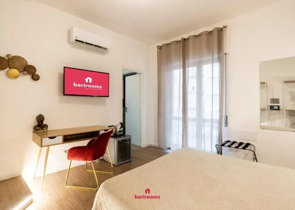 Photo 8 of 10, BARIROOMS - Melo Suites