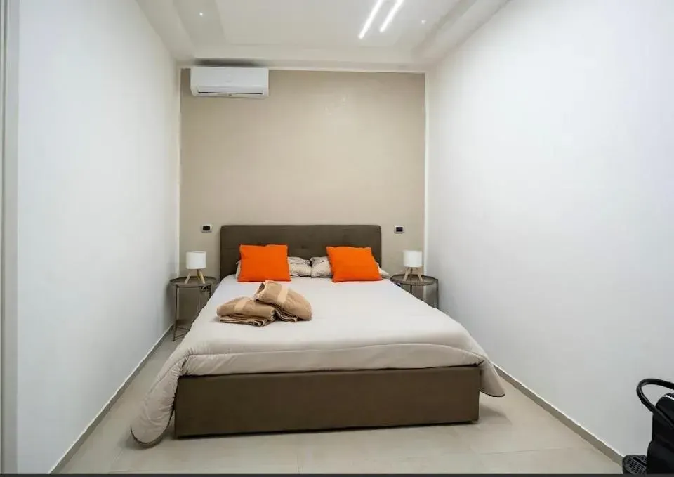 Photo 1 of 10, Dalyrooms suite