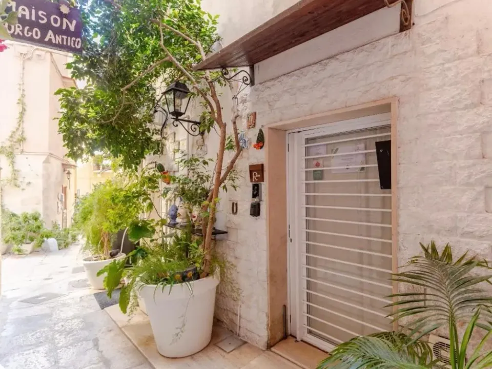 Photo 9 of 10, B&B Bari Vecchia R