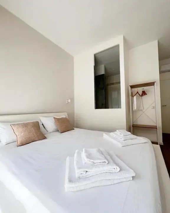 Photo 2 of 10, Finella Charming Rooms