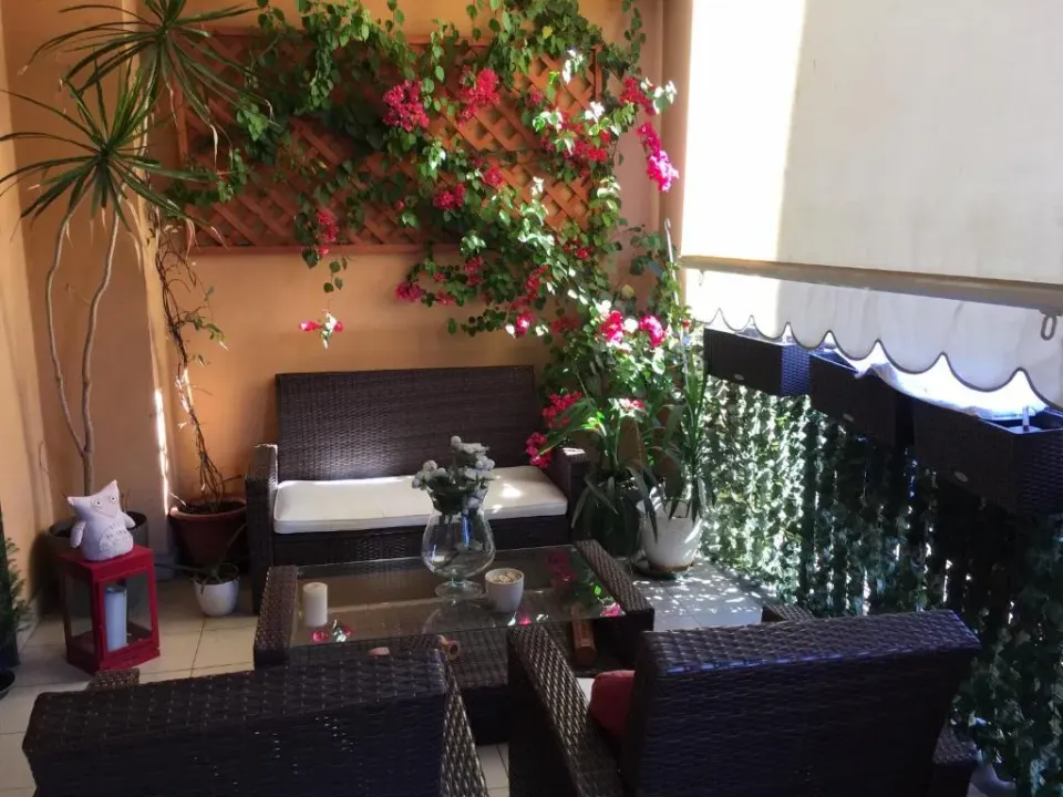 Photo 1 of 10, Flowers Apartment