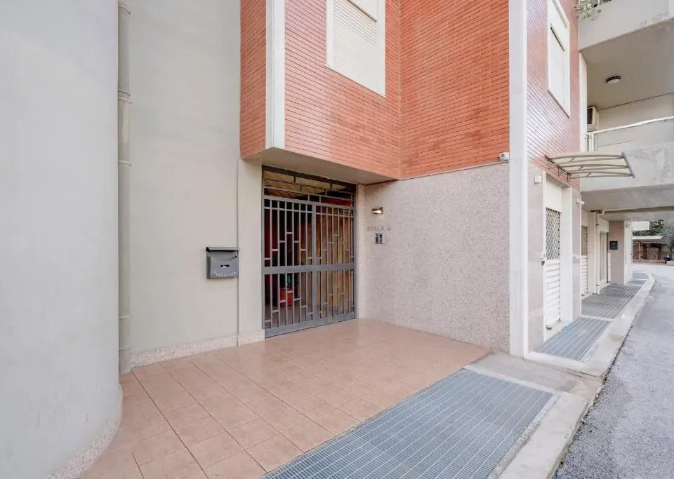 Photo 5 of 10, GuestHost - Le Vele Apartment with balcony