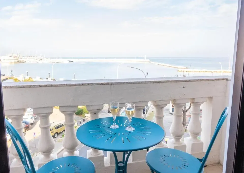 Photo 1 of 10, Bari Sea View