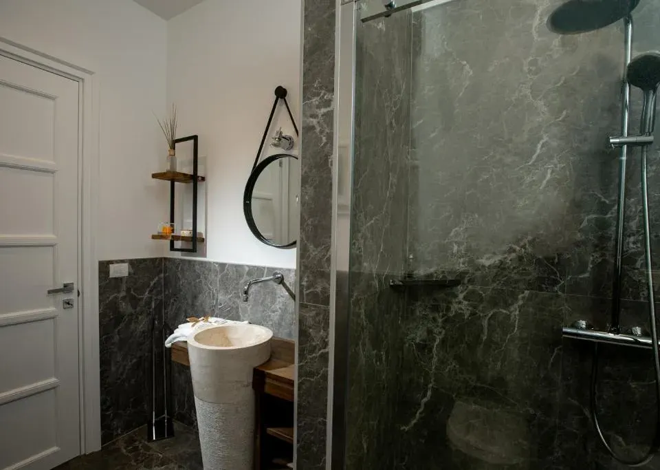 Photo 3 of 10, Abate Luxury Interno 3