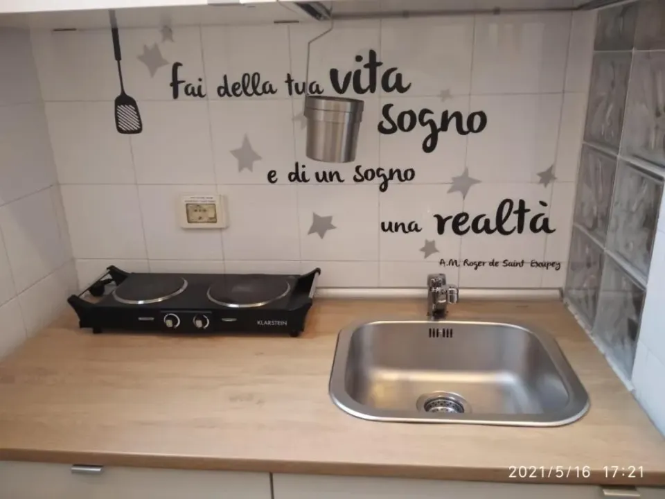 Photo 2 of 10, Mariantomare casa vacanze monolocale lungomare Bari