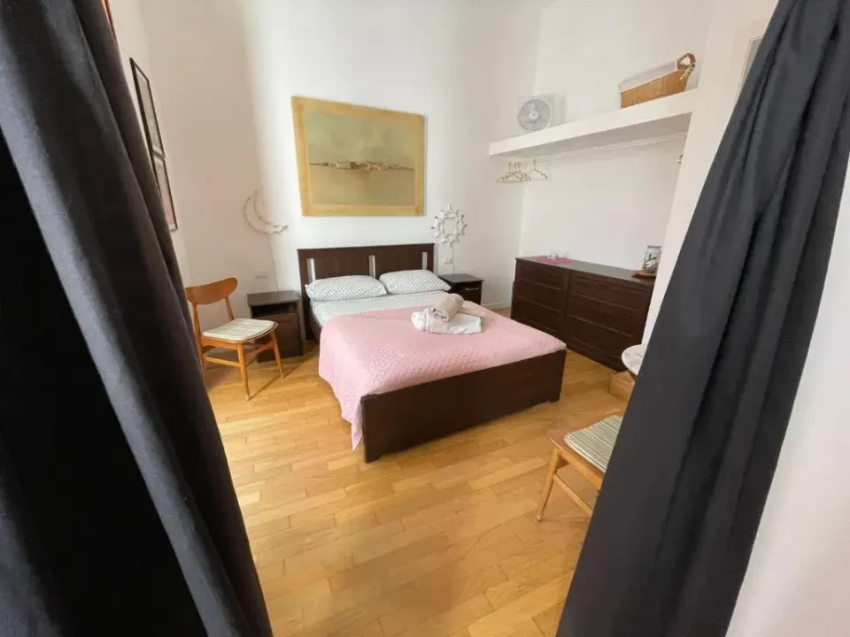 Photo 4 of 10, Guiscardo Suites