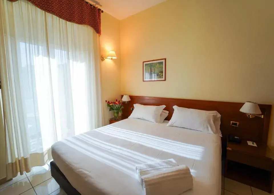 Photo 1 of 10, Hotel Adria