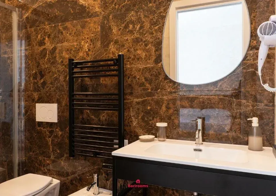 Photo 6 of 10, Barirooms - Lungomare