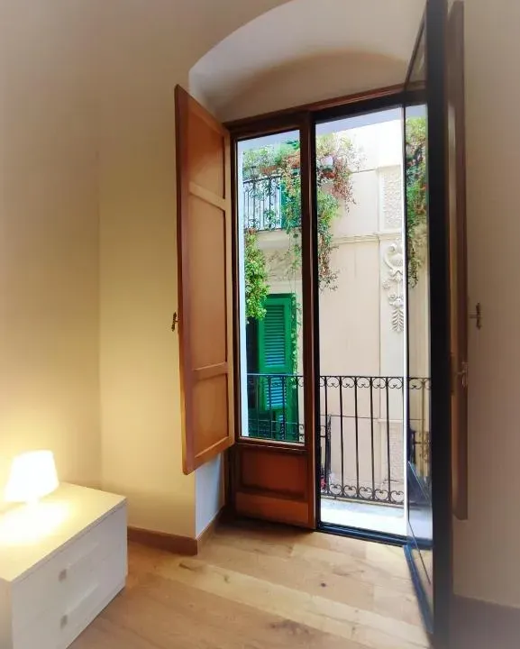 Photo 6 of 10, Home Giulia