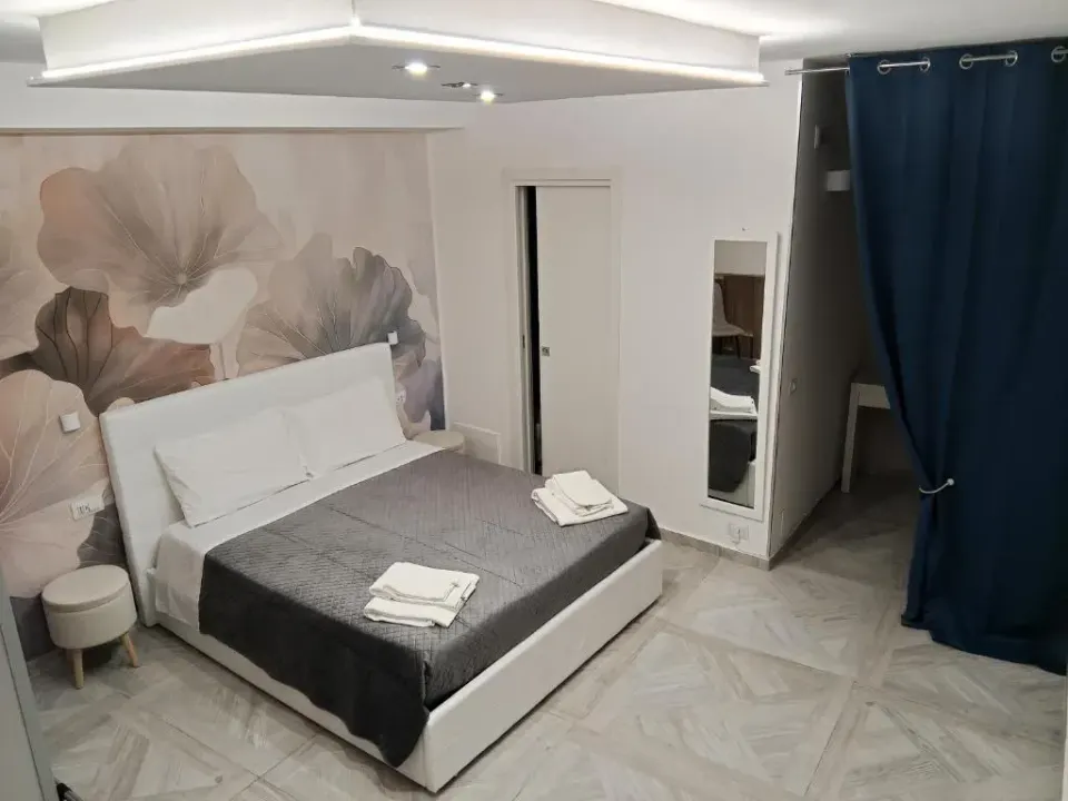 Photo 4 of 10, La Corte Guest House