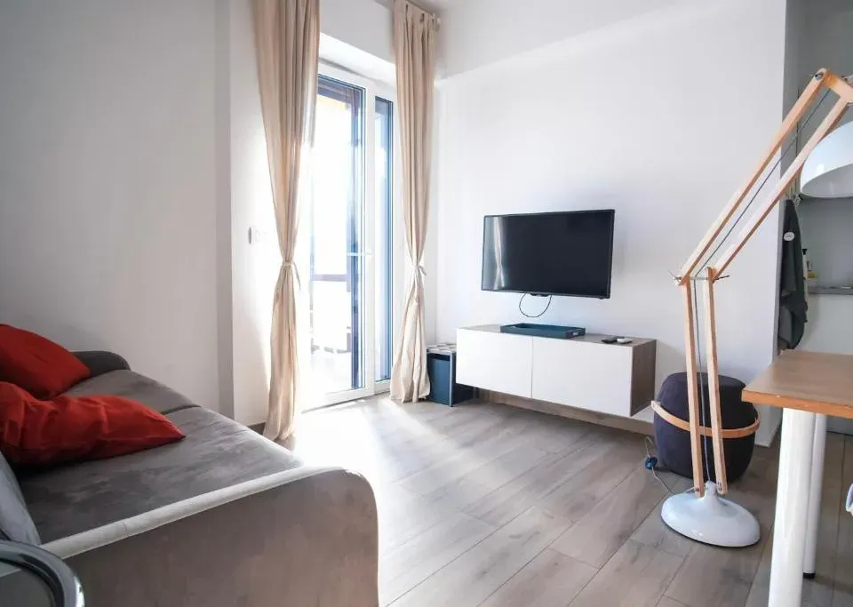 Photo 5 of 10, Rossani Suites&Aparts